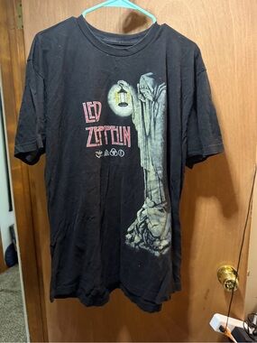 Led Zeppelin Black Graphic Band Tee Hermit Lantern Believed XL Official Licensed